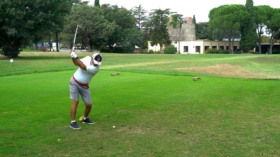 Cento atleti alla 2ª Flexor Golf Cup, vince la coppia Gardi e Pencelli. La pioggia non ha fermato la gara promossa dal centro Flexor Lab
