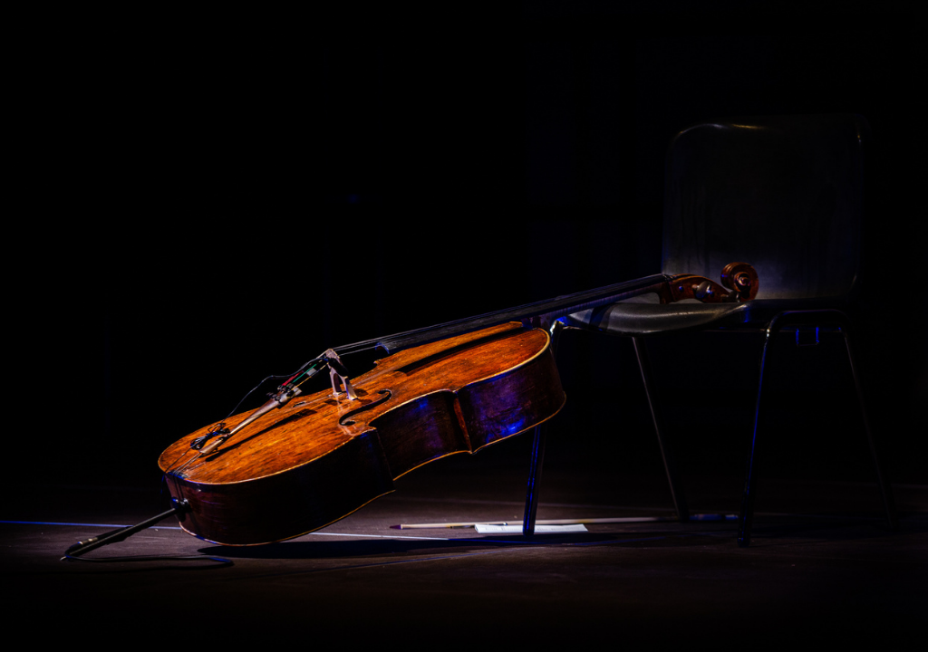 Il violoncellista Giovanni Sollima incanta pubblico Festival delle Nazioni