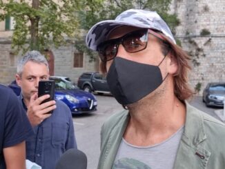 Pecorelli convocato dai Carabinieri, non risponde alle domande