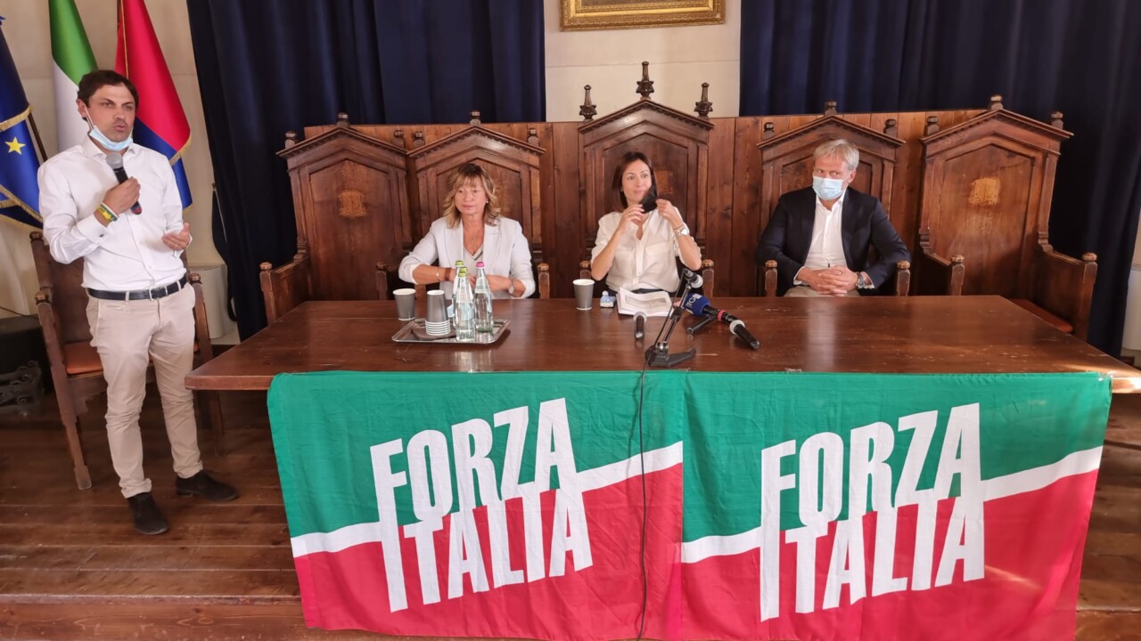 Elezioni Assisi, il Ministro Mara Carfagna in città a sostegno di Marco Cosimetti