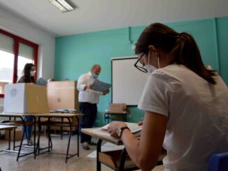 I giochi delle liste, ingorgo nel terzo polo Il Pd di Perugia ribolle