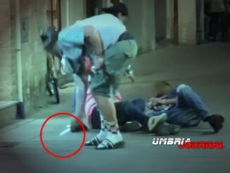Aggressione in centro a Foligno, momenti di panico, le immagini