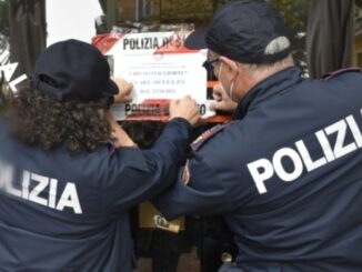 Musica ad alto volume e non vuole abbassarla, chiuso bar a Foligno