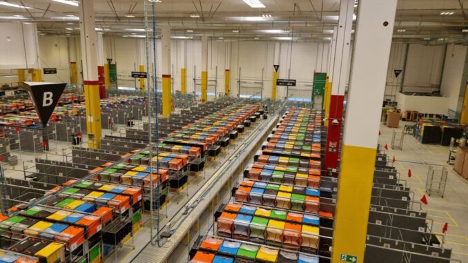 Amazon, nuovo deposito