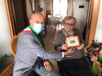 I 100 anni della signora Elia Mancini in Ricciardi