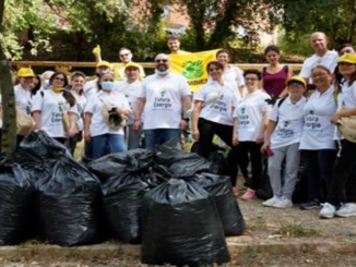Dipendenti e cittadini hanno ripulito il Parco della Pescaia, iniziativa di Futura Energia avvenuta sabato 2 ottobre