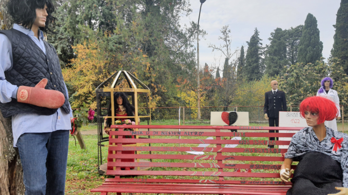Inaugurata la Panchina Rossa a Collestrada