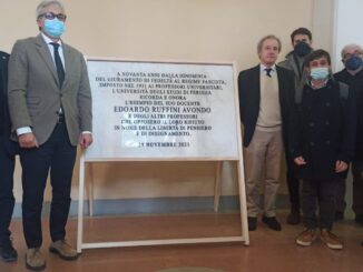 Unipg rappresentanti studenti marmo omaggio a Edoardo Ruffini Avondo