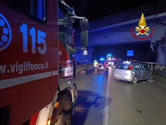 Incidente stradale Montevarchi, scontro frontale, tre persone ferite