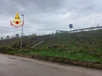 E45 in direzione Cesena, ripristino della barriera incidentata e della pavimentazione, traffico sempre consentito su una corsia