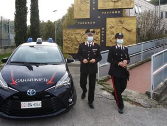 Spoleto, uomo si appropria di un portafogli e spende i soldi all'interno