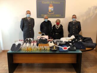 La Guardia di Finanza di Perugia dona alla Comunità di Sant'Egidio numerosi i capi di abbigliamento che sono stati donati