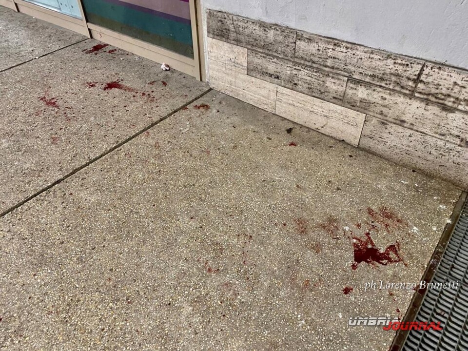 Bottigliate a Perugia, serata di sangue a Fontivegge, tra stranieri