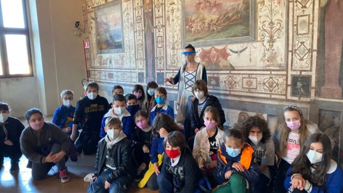 EduCoop – Un progetto che spiega la forma cooperativa, volto alla conoscenza della cooperazione nelle scuole primarie e secondarie di I grado.