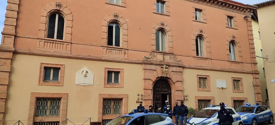 Borghi sicuri Polizia intensifica i controlli nella provincia di Perugia
