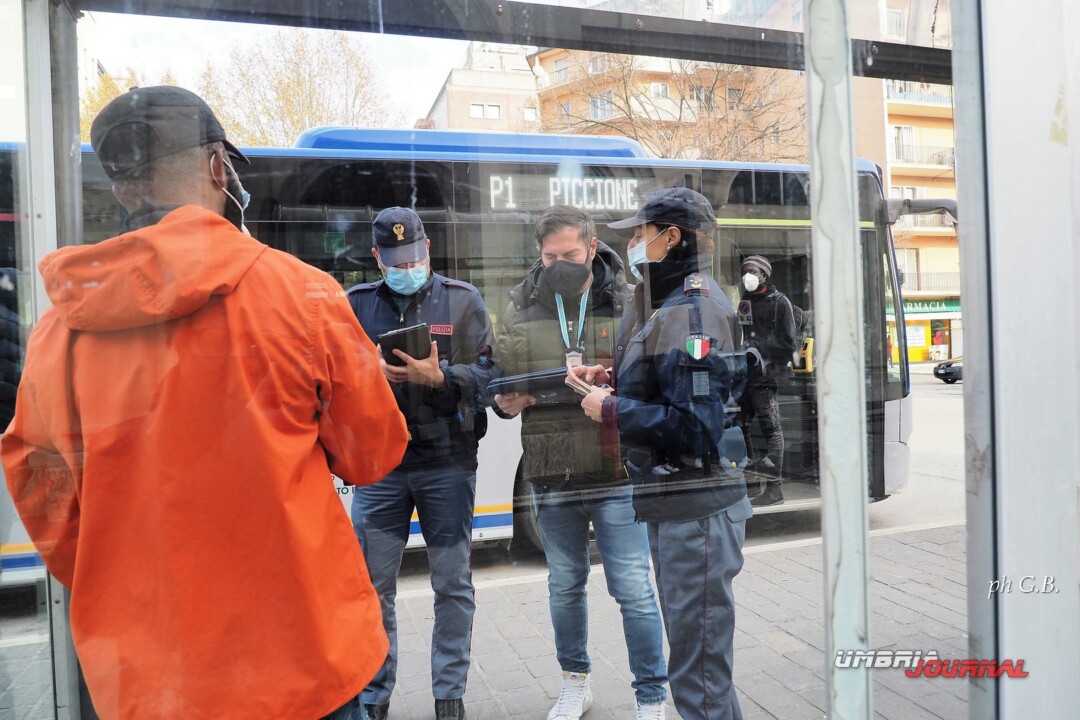 Controllo super green pass, Forze dell'Ordine, nessuna violazione a Perugia