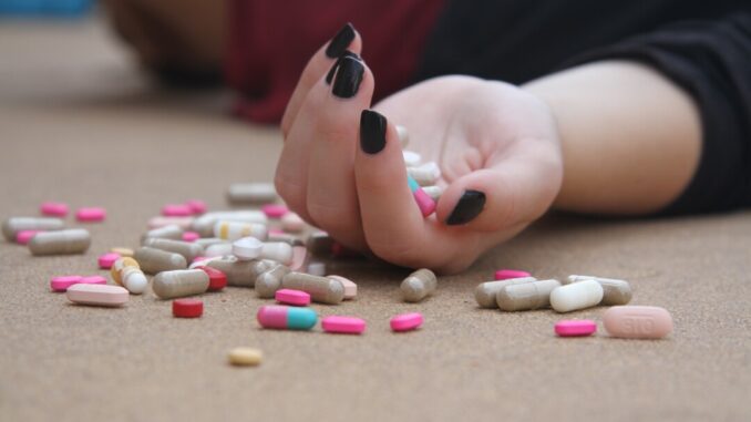 Suicidio è diventata prima causa di morte in adolescenza