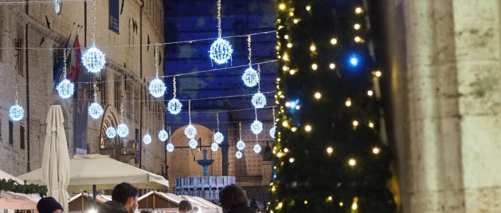 Green pass ridotto e obbligo mascherine, decreto Natale