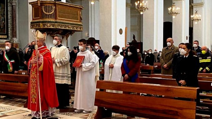 Spoleto, Stefania Proietti ha partecipato alla Pontificale di S. Ponziano, presente il Presidente della Provincia