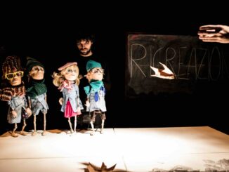 La classe un docupuppets per marionette e uomini al Secci di Terni