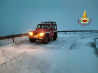 Tormenta di neve, tre persone bloccate sul Monte Cucco