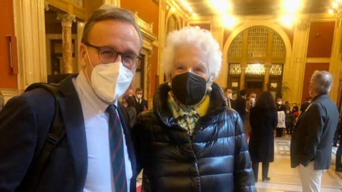 Verini con Liliana Segre: "simbolo di memoria e futuro", incontro a Montecitorio Liliana Segre, durante la terza votazione