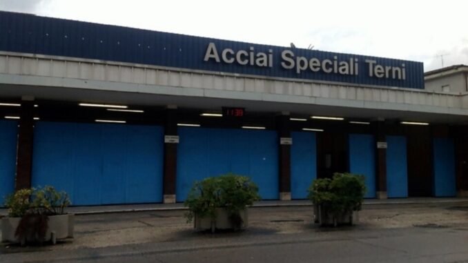Verifiche su cedimento cappa aspirazione fumi all'Ast
