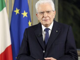 Berlusconi: se presidenzialismo, Mattarella si dovrebbe dimettere: esalta la democrazia, in Francia e Stati Uniti