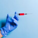 Studio su vaccino covid, effetti collaterali segnalati dopo placebo