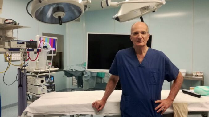 Il professor Amilcare Parisi lascia il servizio per raggiunti limiti di età