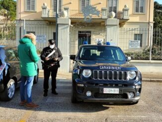 Denuncia per violenza minaccia resistenza a pubblico ufficiale