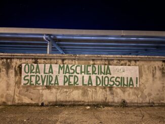 Terni, Foresta che Avanza: “Ora la mascherina servirà per la diossina!”, il testo dello striscione affisso dall’associazione ecologista