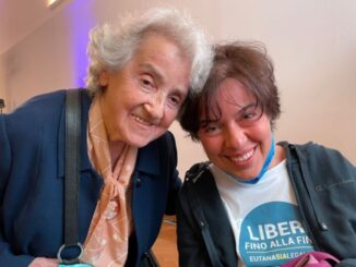 Laura Santi, malata sclerosi multipla, è stata sera di lacrime