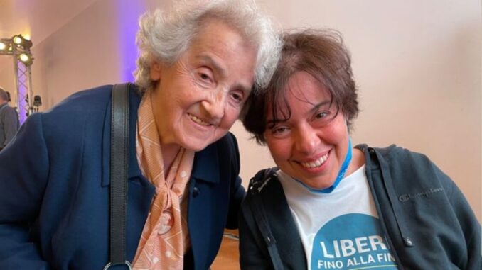Laura Santi, malata sclerosi multipla, è stata sera di lacrime