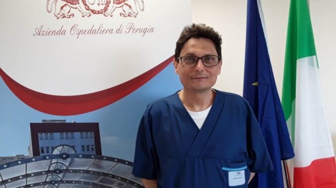 Il professor Edoardo De Robertis è direttore anestesia e rianimazione