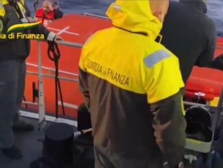 Traghetto in fiamme a largo della Grecia, Guardia di Finanza italiana salva equipaggio