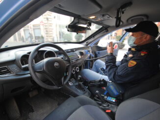 Allontanato dalla Polizia, si rifiutava di esibire green pass