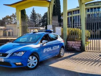 Disavventura per una 54enne è rimasta chiusa nel cimitero di Bastia Umbra