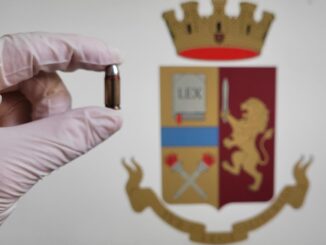 Aveva un proiettile nel comodino, denunciato 26enne