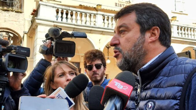 Ucraina, Salvini ad Assisi: "Alla politica se si aggiunge la preghiera male non fa"