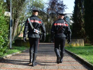 Oro e denaro in frigo, così non si contamina, finti tecnici truffatori dopo incendi nel Ternano