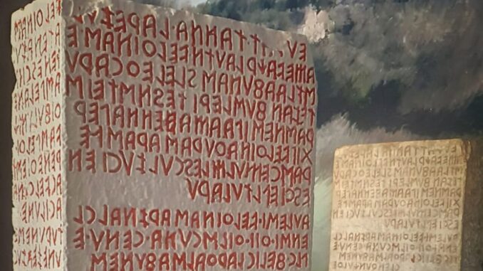 Appuntamento al MANU per conoscere la scrittura etrusca, grazie alla collaborazione MANU e il Gran Tour snc