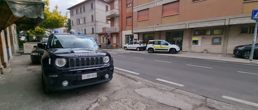 Rapina a mano armata all’ufficio postale, banditi fanno perdere le proprie tracce