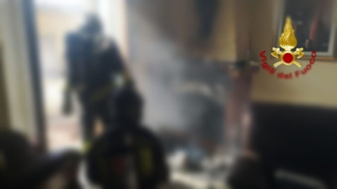 Incendio a Villa Pitignano di Perugia, a fuoco appartamento