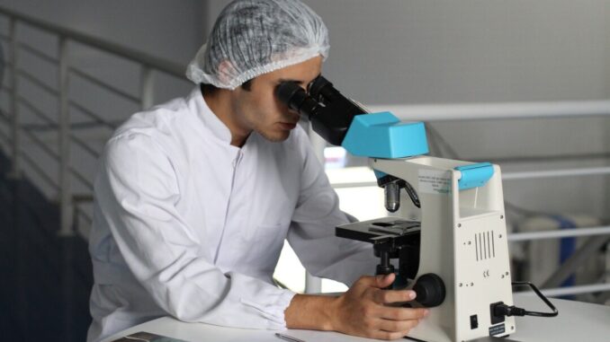 12,5 mld fatturato e 44.500 addetti: è la farmaceutica italiana