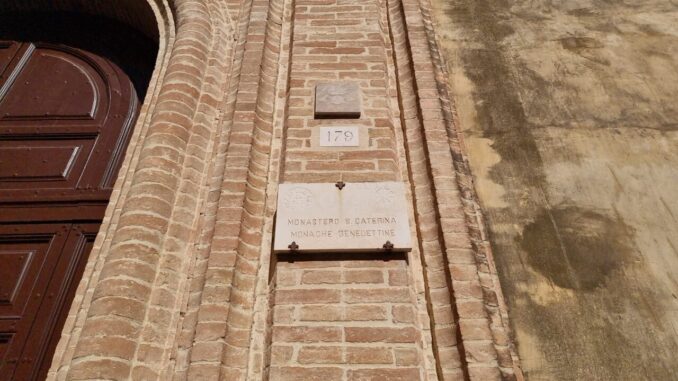 Monache rifiutano vaccino anticovid, chiude monastero a Perugia