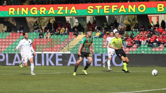 La Ternana batte il Cosenza, finisce 2-0: in gol Koutsoupias e Donnarumma