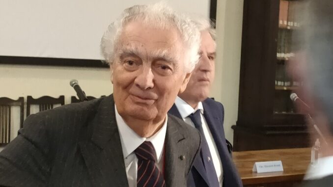 Borse di studio e dei buoni libro per figli dipendenti Ast