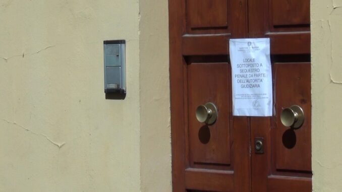 Morto in casa a 41 anni, eseguita autopsia, non emergono segni di violenza