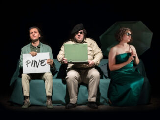 Terni, lo spettacolo Questa splendida non belligeranza. La surreale commedia di Marco Ceccotti arriva al Teatro Secci